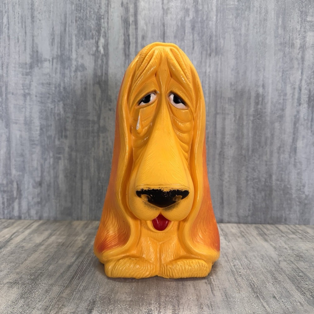 Vintage Reliable Basset Hound Sad Dog Plastic Coin Bank With Stopper
